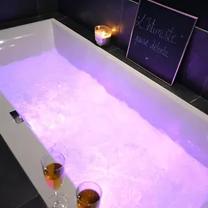 L'intimiste Balnéo Spa, Pure Détente Et Romantisme Appartement La Richardais