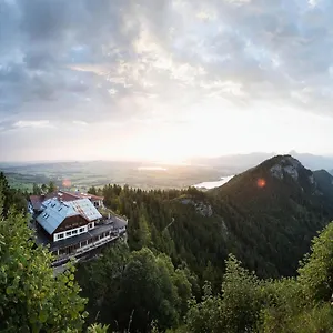 Boutiquehotel Blaue Burg Отель Пфронтен